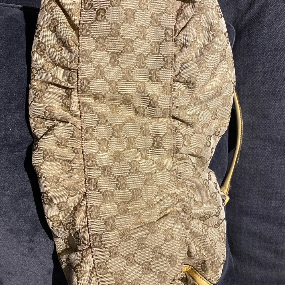 Gucci D-Ring Hobo Bag - Picture 8 of 16